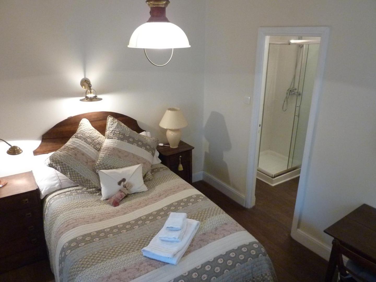 Le Logis Alexandra Bnb La Trimouille Room photo