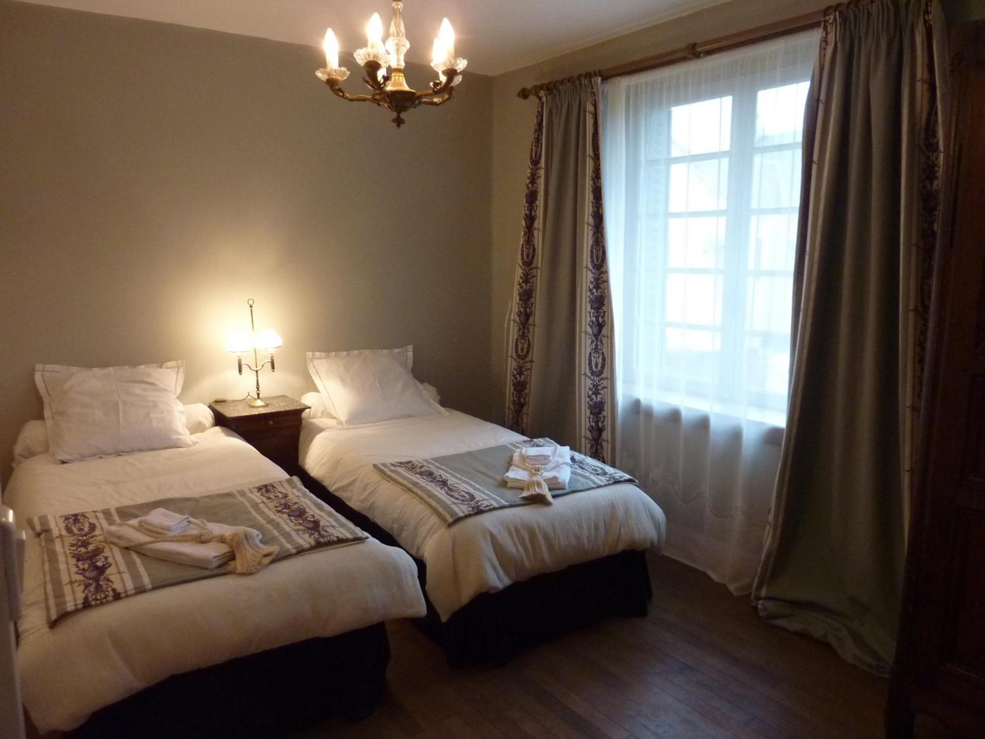 Le Logis Alexandra Bnb La Trimouille Exterior photo