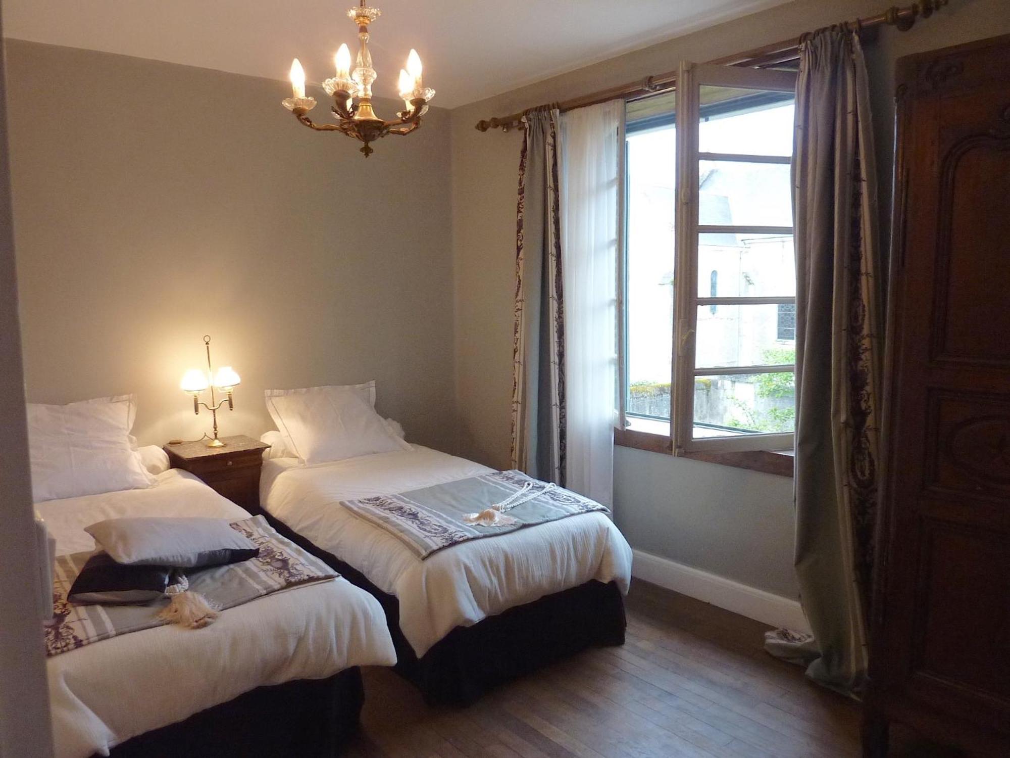 Le Logis Alexandra Bnb La Trimouille Exterior photo