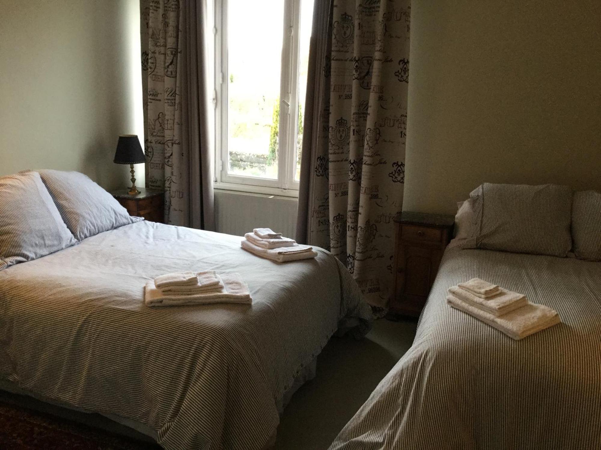 Le Logis Alexandra Bnb La Trimouille Exterior photo