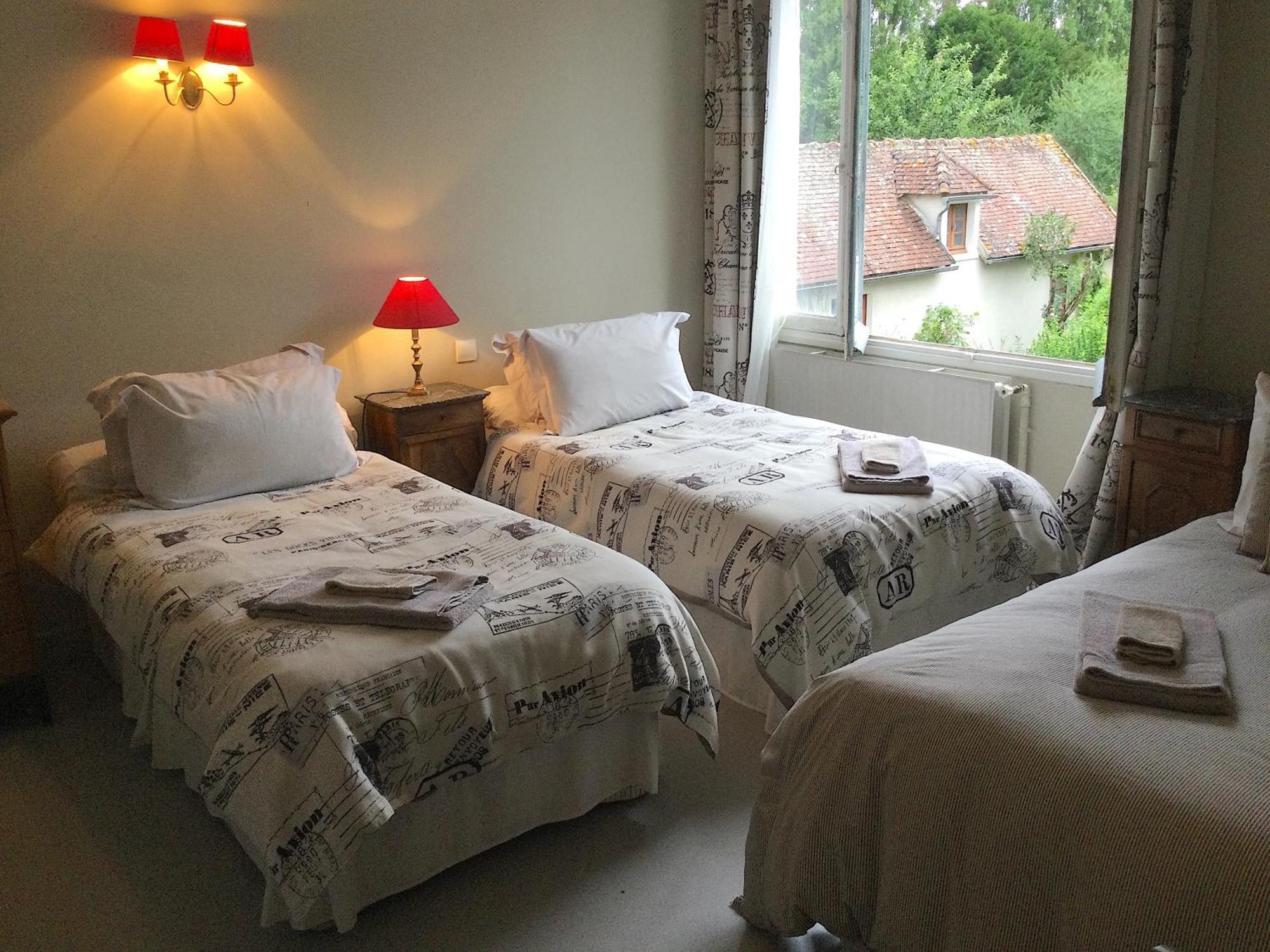 Le Logis Alexandra Bnb La Trimouille Exterior photo