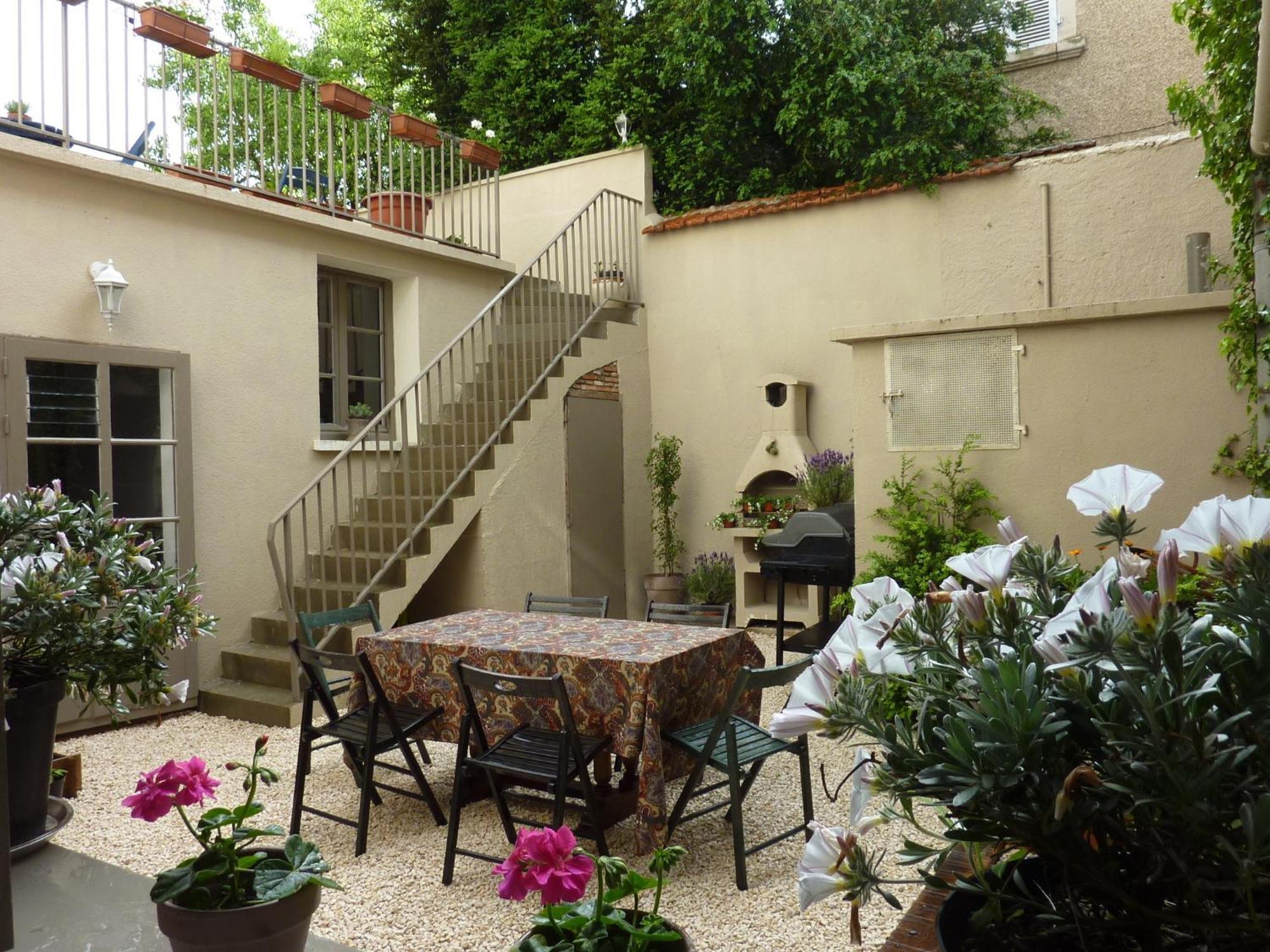 Le Logis Alexandra Bnb La Trimouille Exterior photo