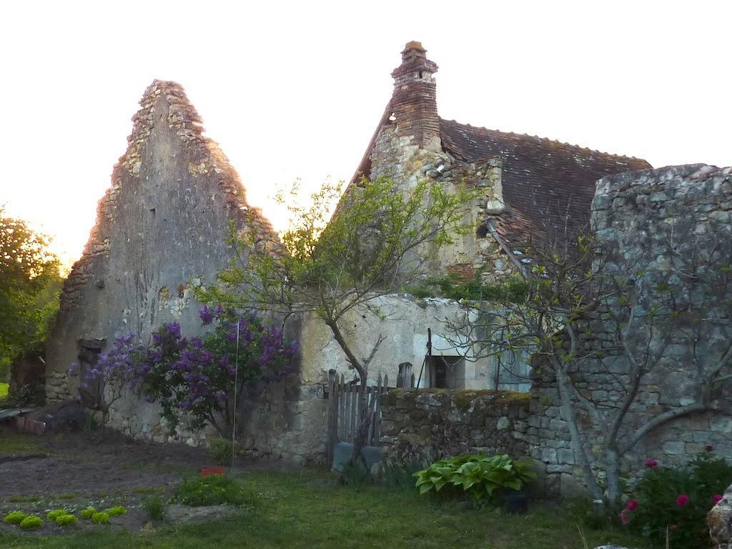 Le Logis Alexandra Bnb La Trimouille Exterior photo