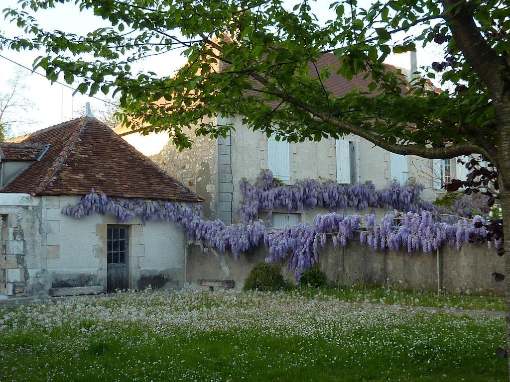 Le Logis Alexandra Bnb La Trimouille Exterior photo